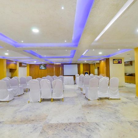 Fabhotel Kohinoor Plaza Ahmadabad Zewnętrze zdjęcie