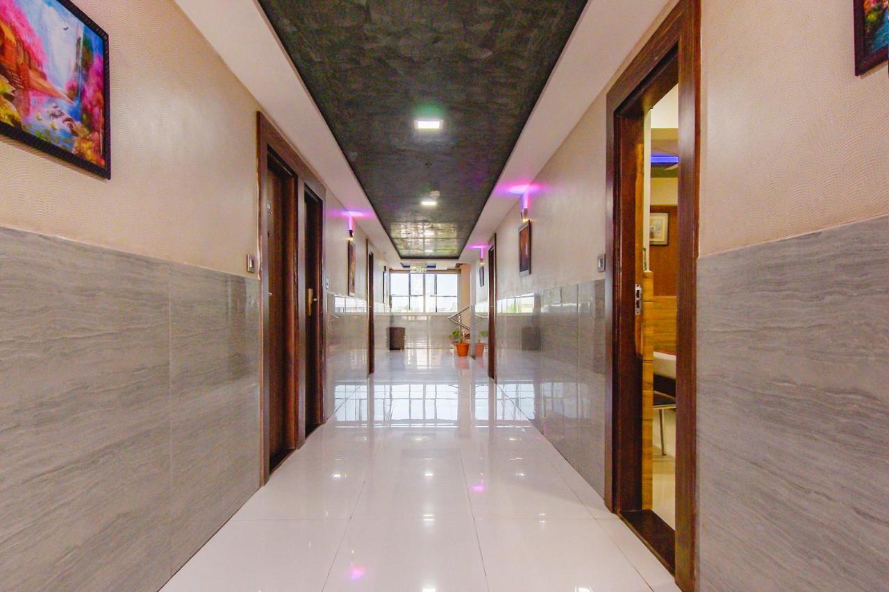 Fabhotel Kohinoor Plaza Ahmadabad Zewnętrze zdjęcie
