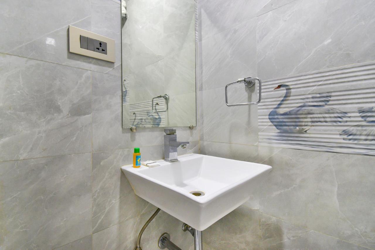 Fabhotel Kohinoor Plaza Ahmadabad Zewnętrze zdjęcie