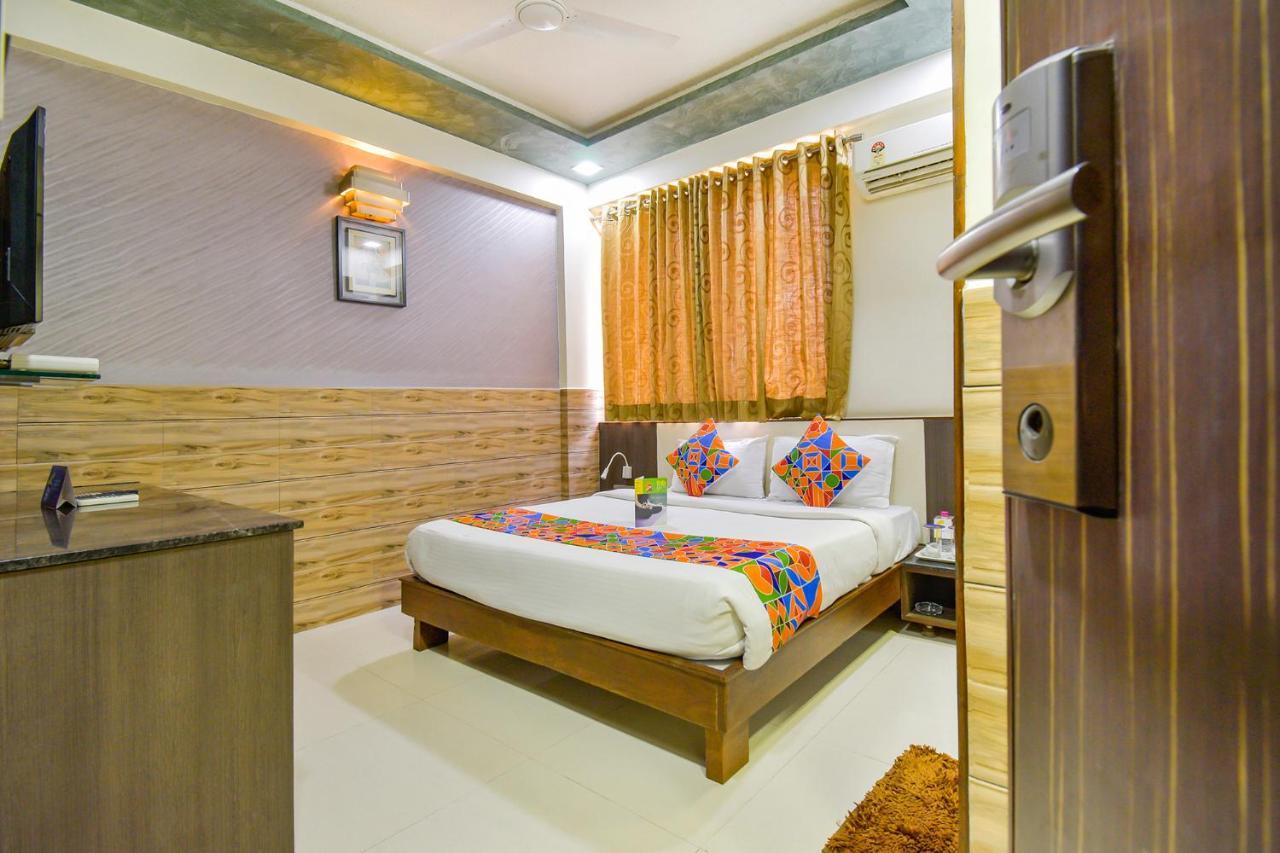 Fabhotel Kohinoor Plaza Ahmadabad Zewnętrze zdjęcie